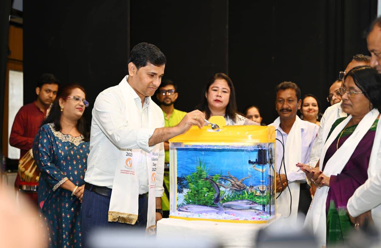 মৎস্যমন্ত্রী সুধাংশু দাস বলেছেন মাছ চাষ এবং উৎপাদনে ত্রিপুরা রাজ্যকে স্বয়ং সম্পূর্ণ করার লক্ষে কাজ করে চলেছে সরকার।