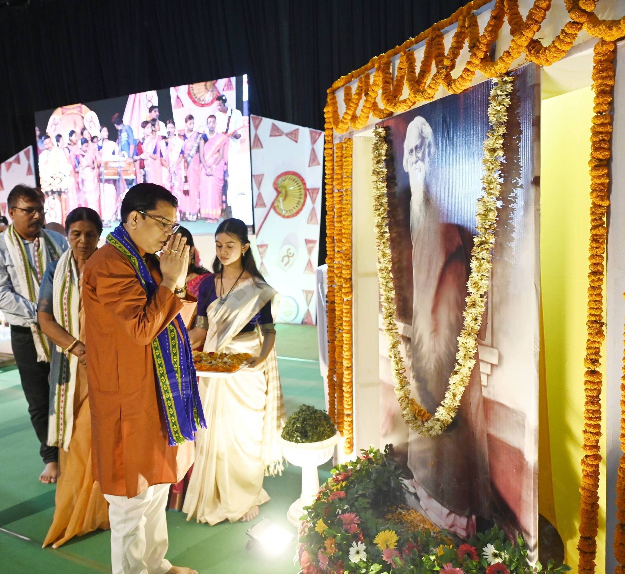 ঊনকোটি জেলায় প্রথমবারের মতো অনুষ্ঠিত হল ১৬৫তম রাজ্যভিত্তিক রবীন্দ্র জন্মজয়ন্তী উৎসব।