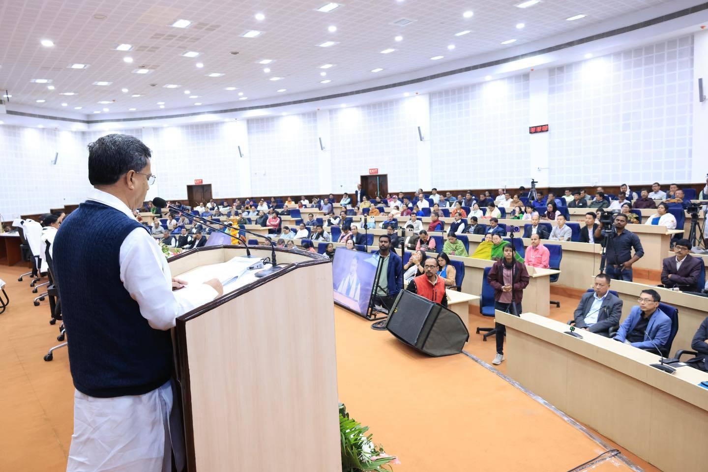 প্রজ্ঞাভবনে ন্যাশনাল সেন্টার ফর স্কুল লিডারশিপ এবং ন্যাশনাল ইনস্টিটিউট অফ এডুকেশনাল প্ল্যানিং এন্ড অ্যাডমিনিস্ট্রেশনের যৌথ উদ্যোগে আয়োজিত উত্তর পূর্বাঞ্চলের রাজ্যগুলির স্কুল লিডারশিপ একাডেমির কর্মশালার উদ্বোধন করেন মুখ্যমন্ত্রী অধ্যাপক ডাঃ মানিক সাহা।