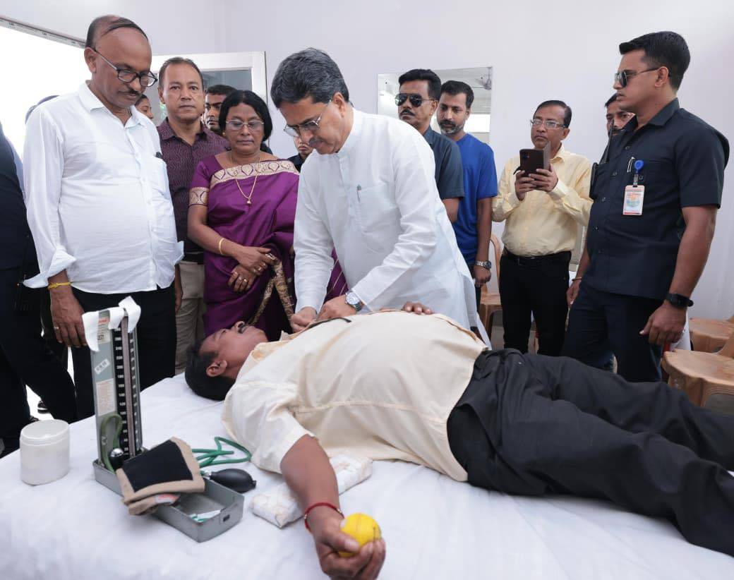 মুখ্যমন্ত্রী অধ্যাপক ডাঃ মানিক সাহা বলেছেন, রাজ্যে স্বেচ্ছা রক্তদান বর্তমানে একটি বিপ্লব তৈরী করছে। 