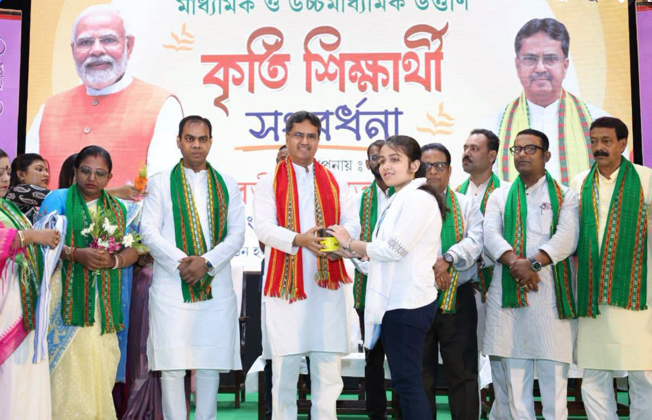 মুখ্যমন্ত্রী অধ্যাপক ডাঃ মানিক সাহা বলেছেন ছাত্র-ছাত্রীদের ভালো ফলাফল করতে হলে ভালো পরিবেশ প্রয়োজন। 