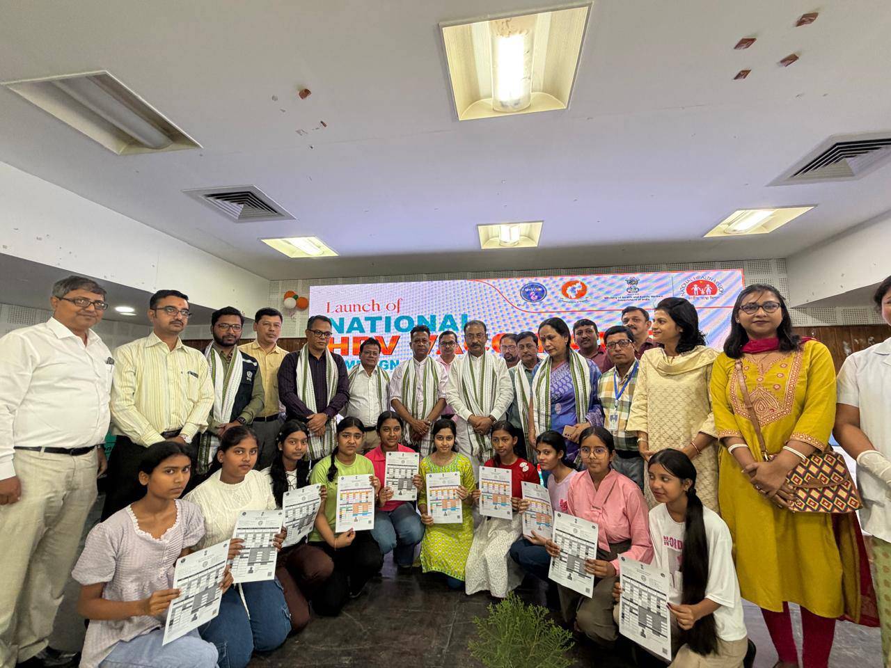 প্রধানমন্ত্রী নরেন্দ্র মোদীর হাত ধরে শহরে আজ রাজস্থানের আজমের জাতীয় স্তরে এইচ.পি.ভি টিকাকরণ অভিযানের উদ্বোধন হয়।