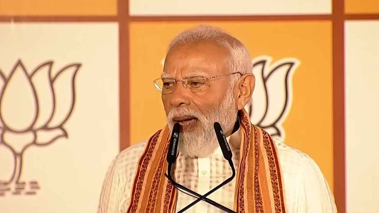 প্রধানমন্ত্রী নরেন্দ্র মোদি সম্প্রতি জ্বালানি সাশ্রয়ের জন্য দেশবাসীর প্রতি আহ্বান জানিয়েছেন। 