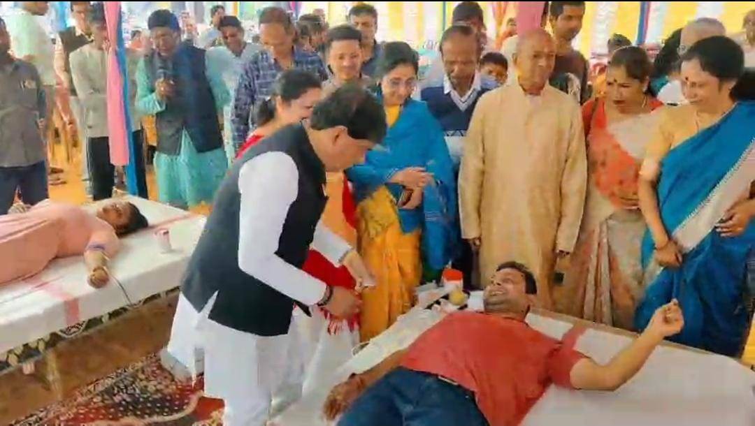 বেদবাণী সংঘ, ইন্দ্রনগর, জগৎপুর ও নোয়াগাঁও কৃষ্ণনগর-এর উদ্যোগে শ্রী শ্রী রামঠাকুরের ১৬৬তম জন্মোৎসব উপলক্ষে  নোয়াগাঁও কৃষ্ণনগরের শীতলাবাড়ী প্রাঙ্গনে এক রক্তদান শিবিরের আয়োজন করা হয়।